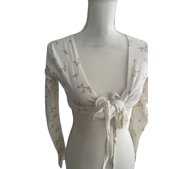 BRANDY MELVILLE White Floral Front Tie Bolero Style Wrap Top One Size - Picture 6 of 8